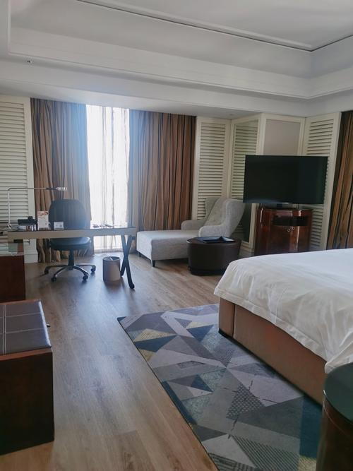 绿云客房宝安卓版在苹果手机上可以运行吗?