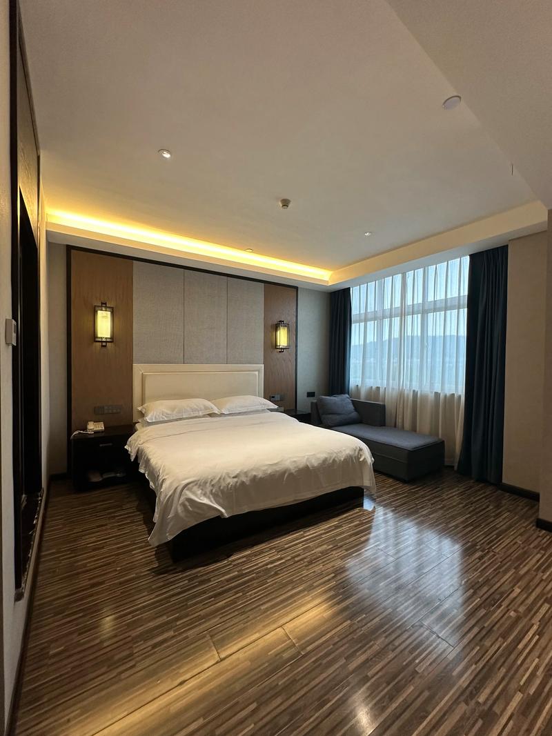 宾馆房间长宽尺寸一般是多少? 宾馆房间长宽尺寸一般是多少?